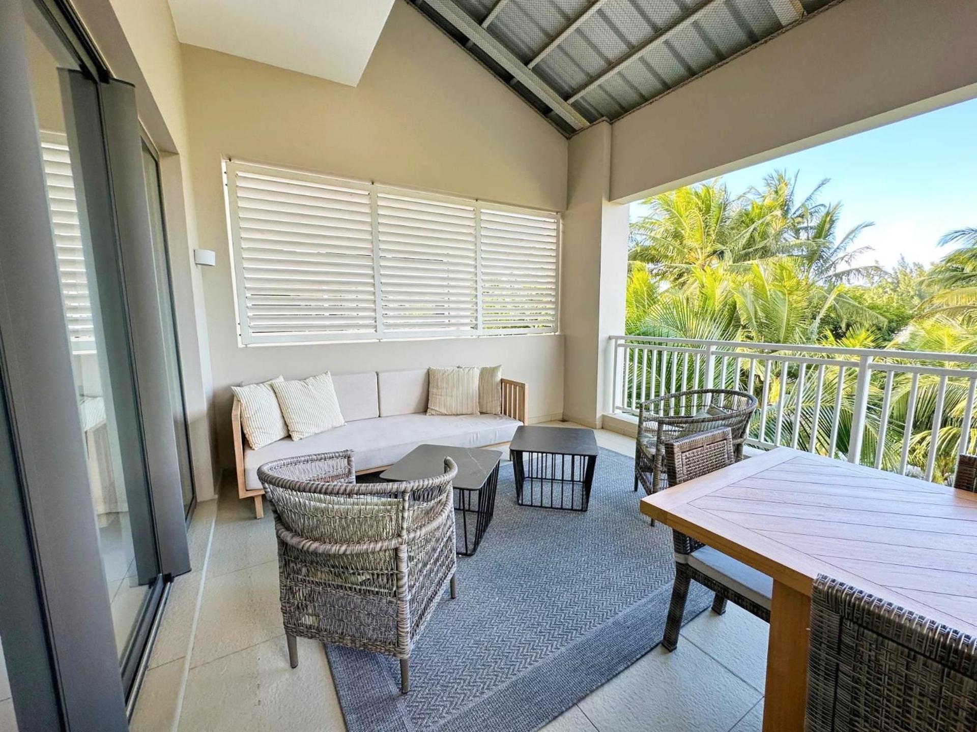 Villa Eden: Beachfront Luxury with Private Rooftop Pool Grand Baie Exterior photo