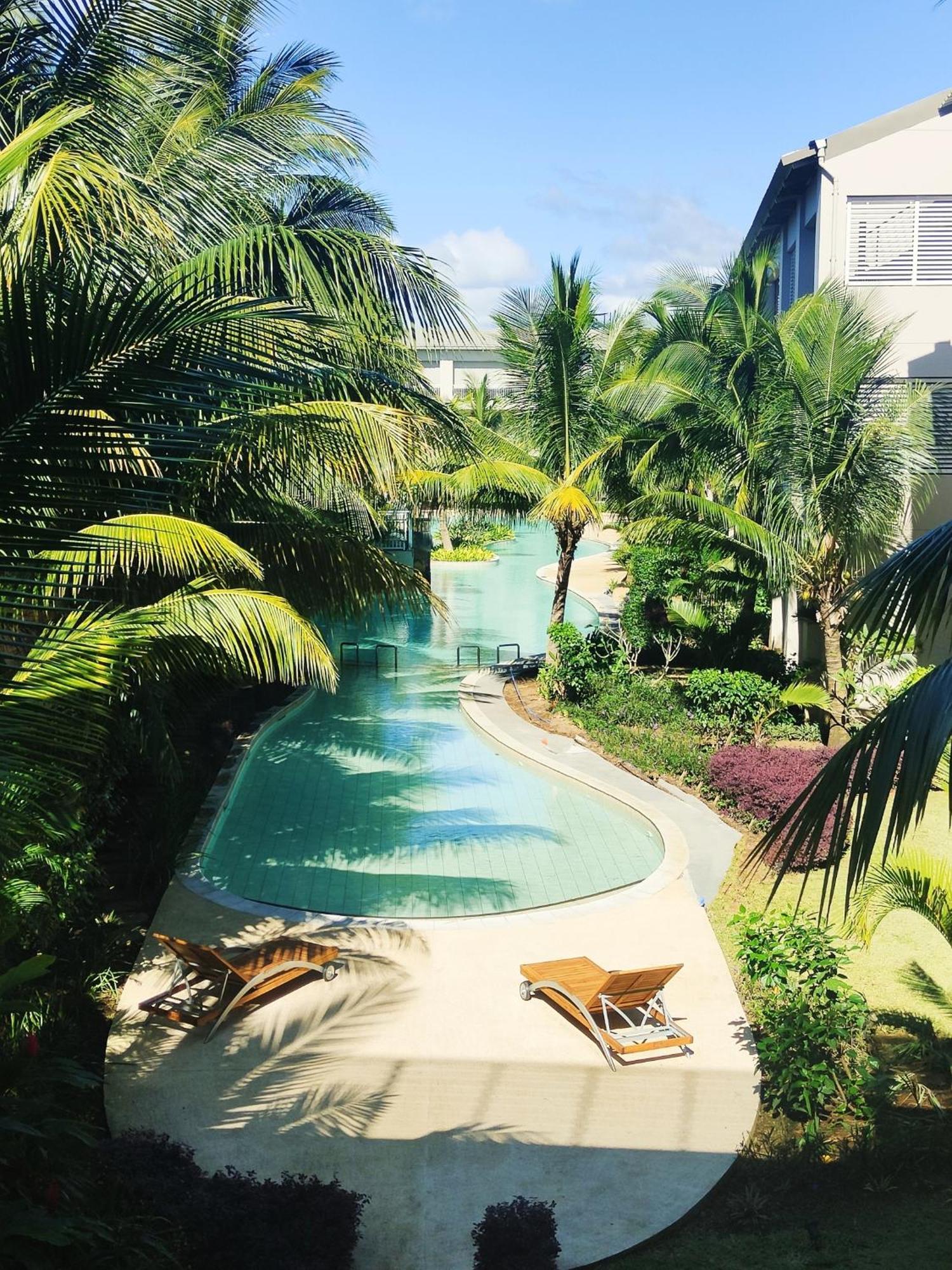 Villa Eden: Beachfront Luxury with Private Rooftop Pool Grand Baie Exterior photo